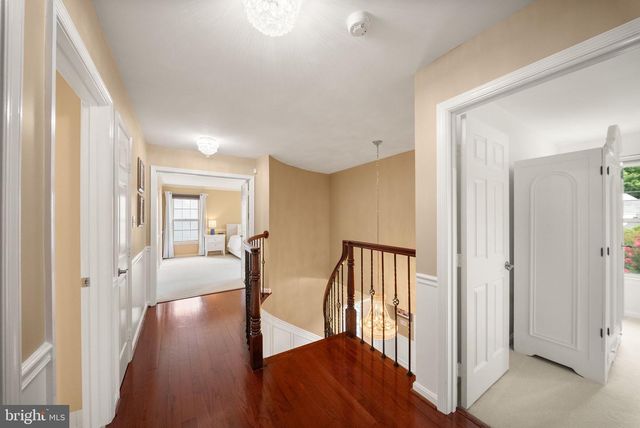 5667 LONESOME DOVE CT, Clifton, VA 20124