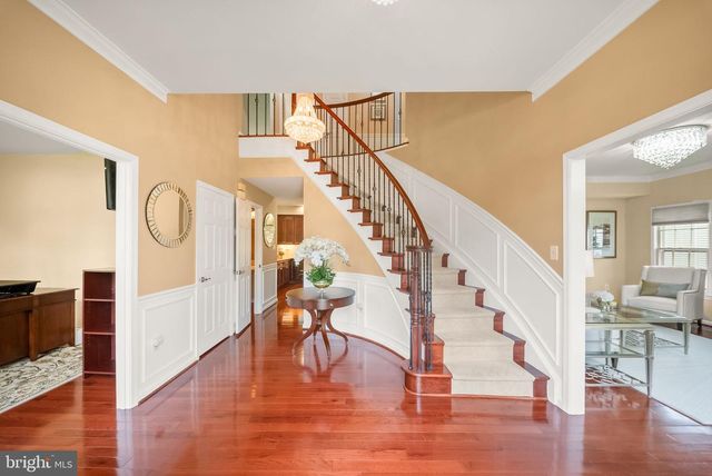 5667 LONESOME DOVE CT, Clifton, VA 20124