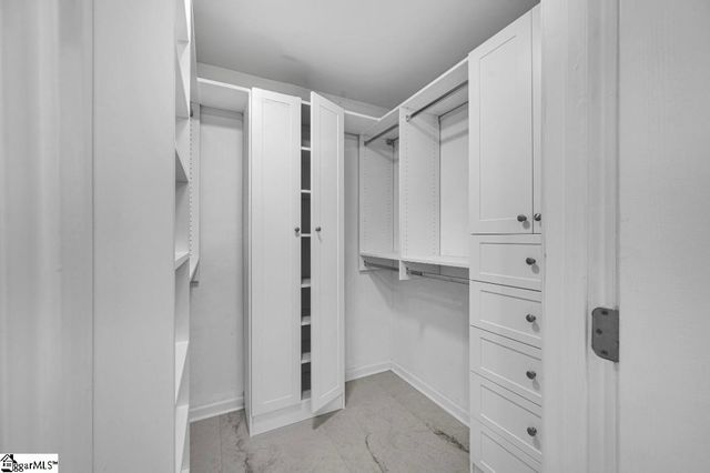 19 Parkcrest Court, Simpsonville, SC 29681