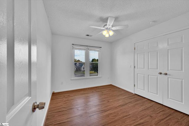 19 Parkcrest Court, Simpsonville, SC 29681