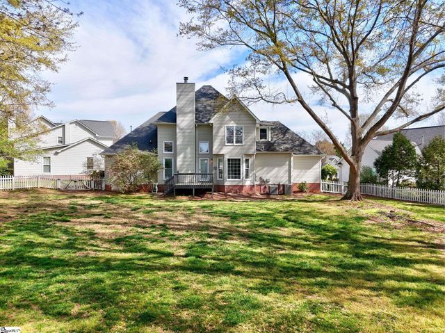 19 Parkcrest Court, Simpsonville, SC 29681