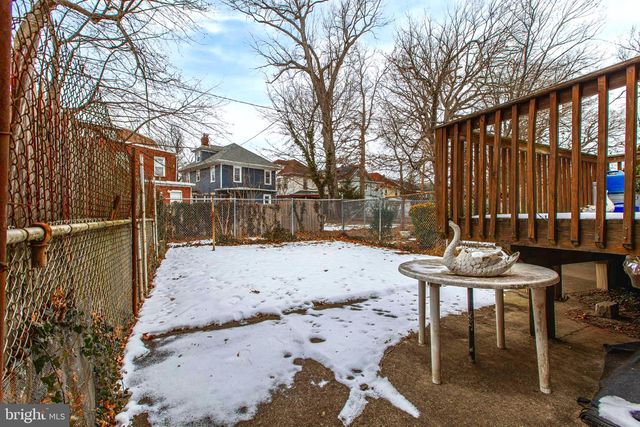 27 LAUREL AVE, Trenton, NJ 08618