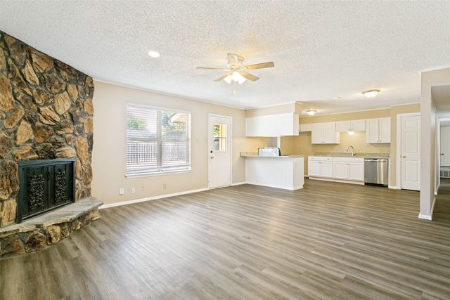 3008 Highgate Lane, Bedford, TX 76021