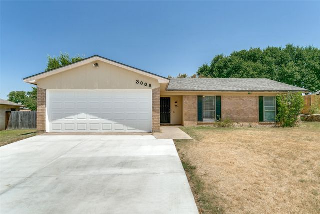 3008 Highgate Lane, Bedford, TX 76021