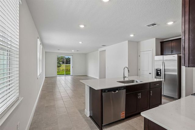 883 SUNSHOWER DRIVE, Lady Lake, FL 32159