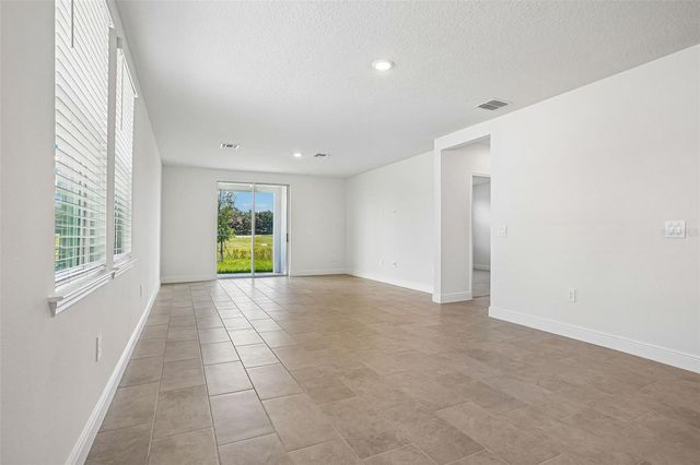 883 SUNSHOWER DRIVE, Lady Lake, FL 32159