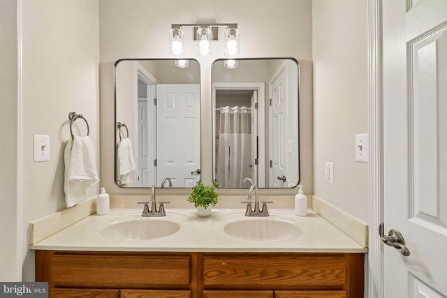 4827 BLUEBERRY DR, Brandywine, MD 20613