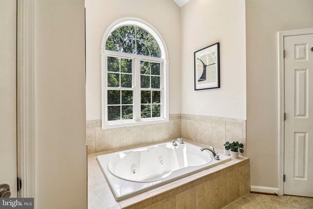 4827 BLUEBERRY DR, Brandywine, MD 20613
