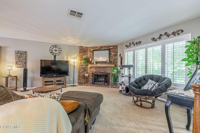 39203 W 10th Street, Palmdale, CA 93551