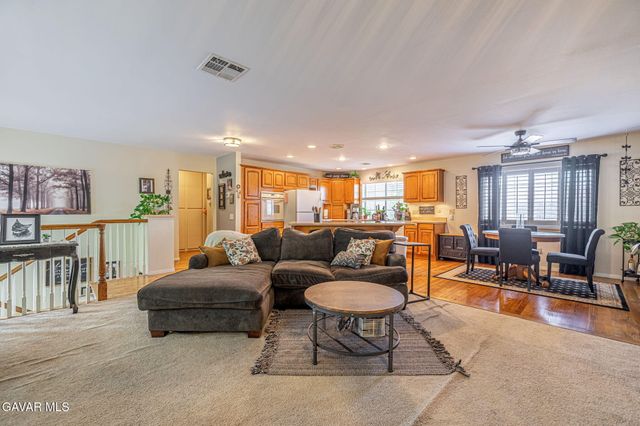 39203 W 10th Street, Palmdale, CA 93551