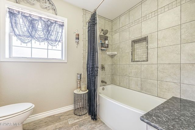 39203 W 10th Street, Palmdale, CA 93551