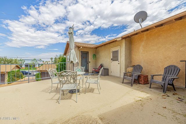 39203 W 10th Street, Palmdale, CA 93551