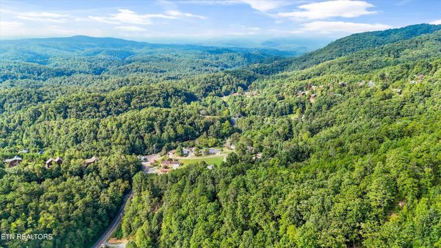 1428 Am King Way, Sevierville, TN 37876