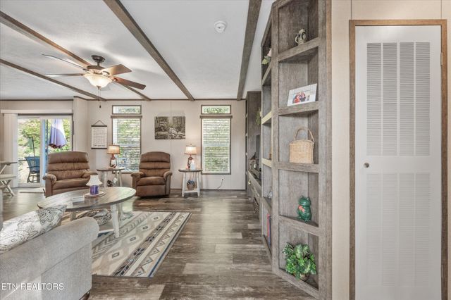 1428 Am King Way, Sevierville, TN 37876