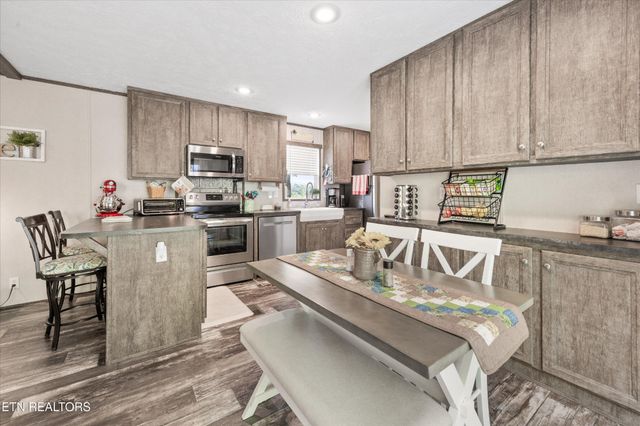 1428 Am King Way, Sevierville, TN 37876