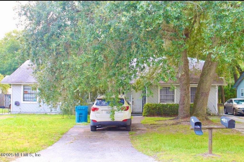 4136, 4138 & 4140 LORENZO Court, Jacksonville, FL 32208