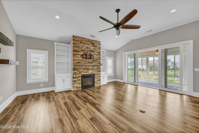 912 Hazel Bill Court, Wilmington, NC 28409