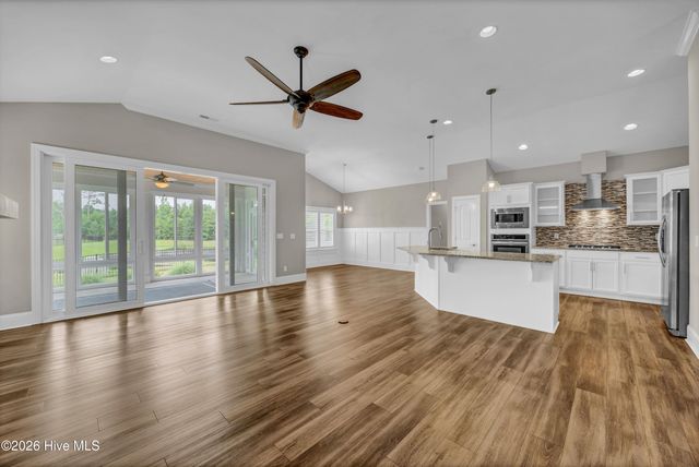 912 Hazel Bill Court, Wilmington, NC 28409