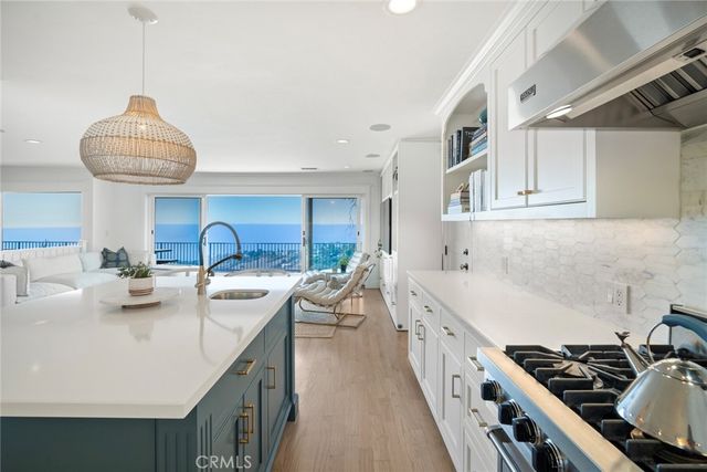 2855 Zell Drive, Laguna Beach, CA 92651