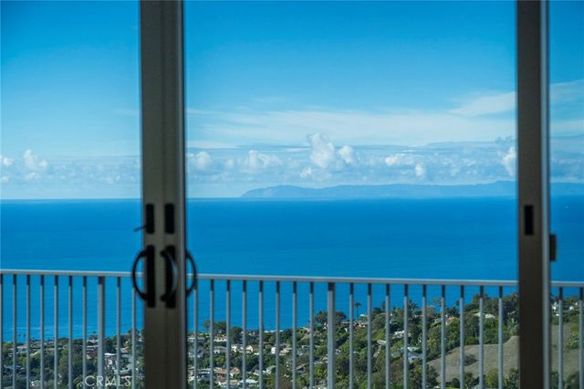 2855 Zell Drive, Laguna Beach, CA 92651