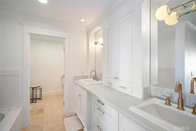 2855 Zell Drive, Laguna Beach, CA 92651