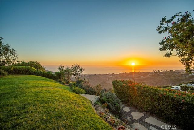 2855 Zell Drive, Laguna Beach, CA 92651