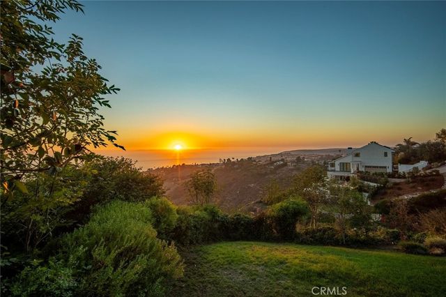 2855 Zell Drive, Laguna Beach, CA 92651