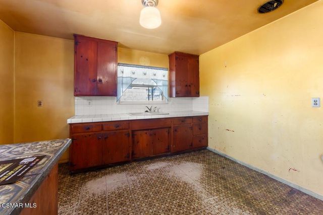 6289 Dana Avenue, Simi Valley, CA 93063