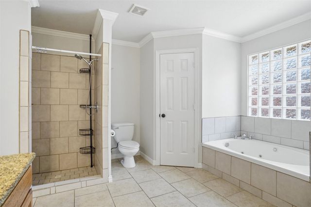 8102 Melrose Street E, White Settlement, TX 76108