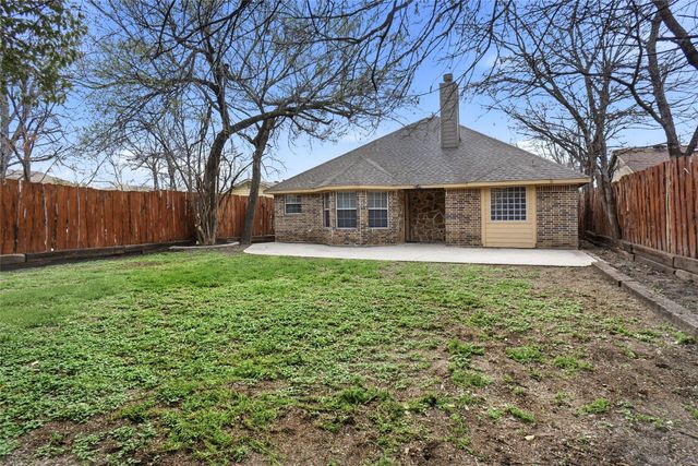 8102 Melrose Street E, White Settlement, TX 76108