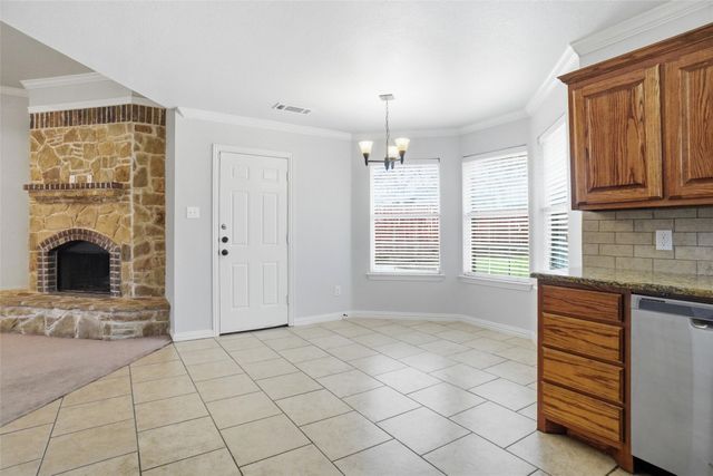 8102 Melrose Street E, White Settlement, TX 76108