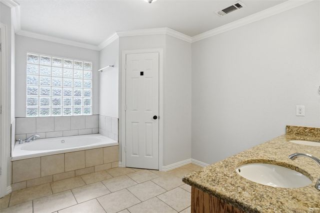 8102 Melrose Street E, White Settlement, TX 76108