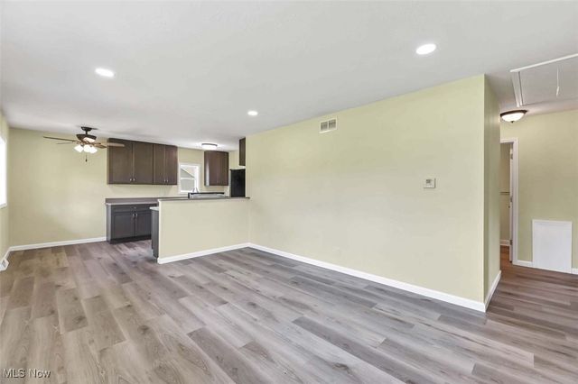 683 East Drive, Brunswick, OH 44212