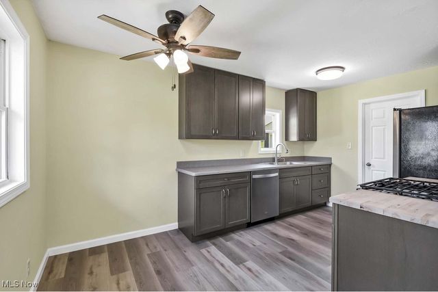 683 East Drive, Brunswick, OH 44212