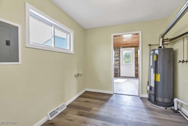 683 East Drive, Brunswick, OH 44212