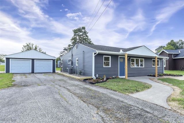 683 East Drive, Brunswick, OH 44212