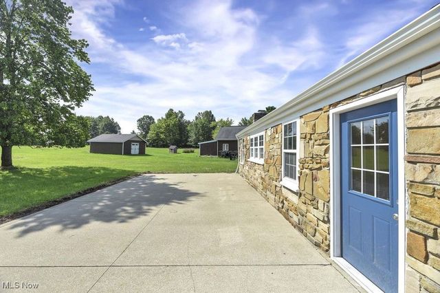 683 East Drive, Brunswick, OH 44212