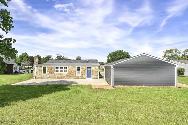 683 East Drive, Brunswick, OH 44212