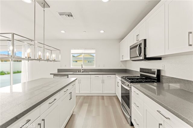 26575 Stix Drive, Menifee, CA 92585