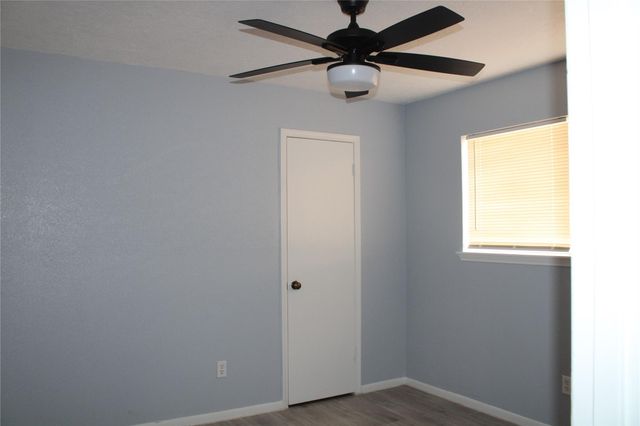 13819 Crosshaven Drive, Houston, TX 77015