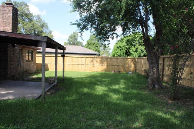 13819 Crosshaven Drive, Houston, TX 77015