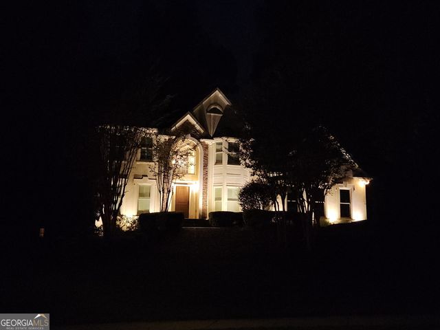 701 Whisper Wind Court, Woodstock, GA 30189