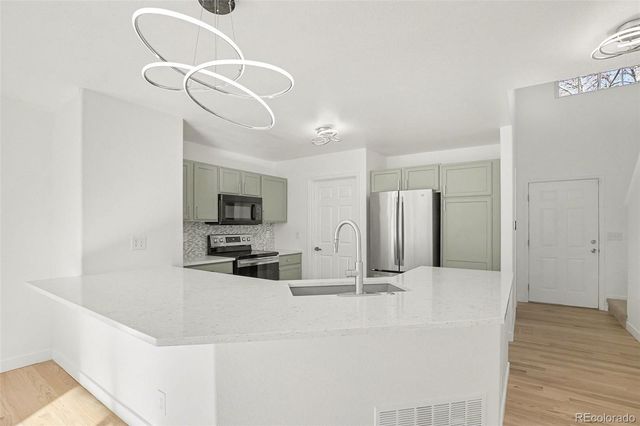 1994 E 102nd Circle, Thornton, CO 80229