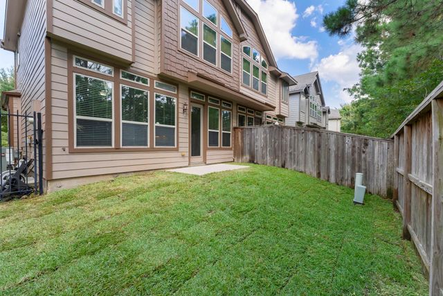 23 Aventura Place, Spring, TX 77389