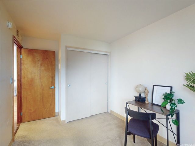 411 Hobron Lane 3814, Honolulu, HI 96815