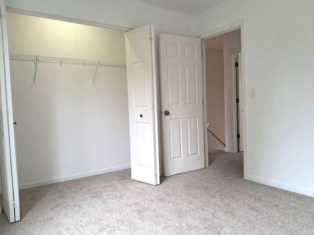 21426 W Georgetown Court, Plainfield, IL 60544