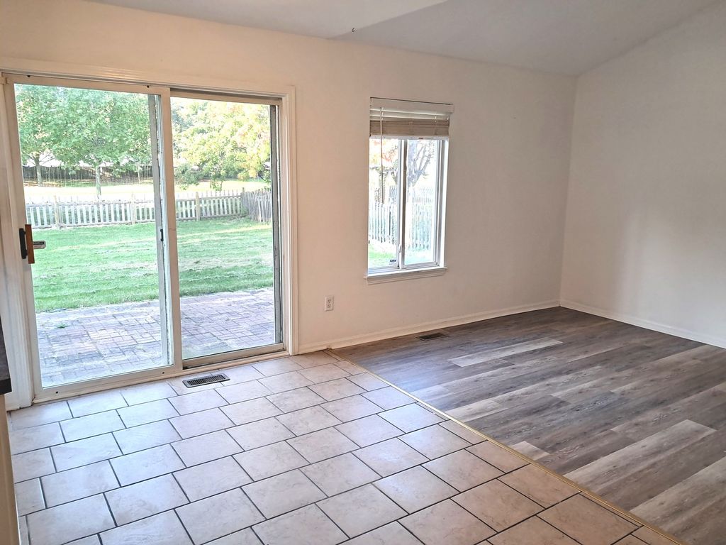 21426 W Georgetown Court, Plainfield, IL 60544 — photo 5