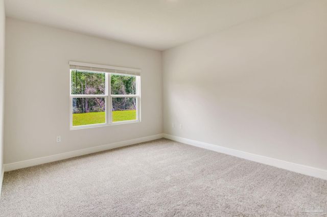 8115 Fox Hunt Dr, Milton, FL 32583