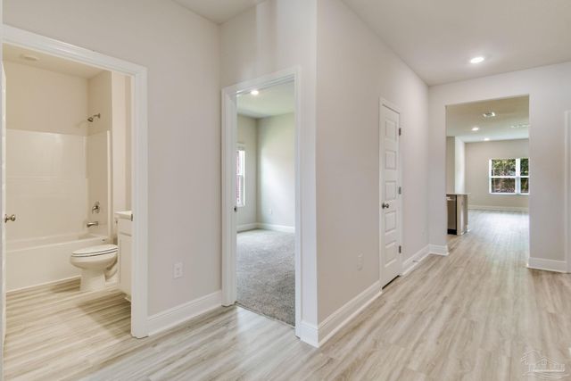 8115 Fox Hunt Dr, Milton, FL 32583