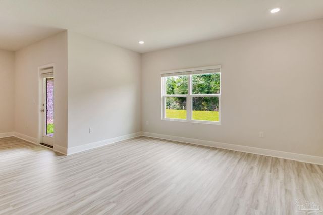 8115 Fox Hunt Dr, Milton, FL 32583